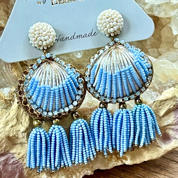 🌺🎉HP🎉🌺 NWT Deepa Gurnani Luxe Beaded Crystal Seashell Chandeliers - Picture 7 of 15